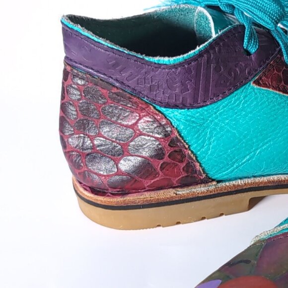 VINTAGE 80's Handpainted Leather Shoes Benchcrafted Vibram Rubber Soles Size 5.5 - Picture 7 of 11